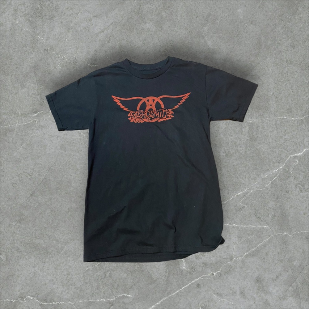 Aerosmith size small tee - Picture 3 of 6